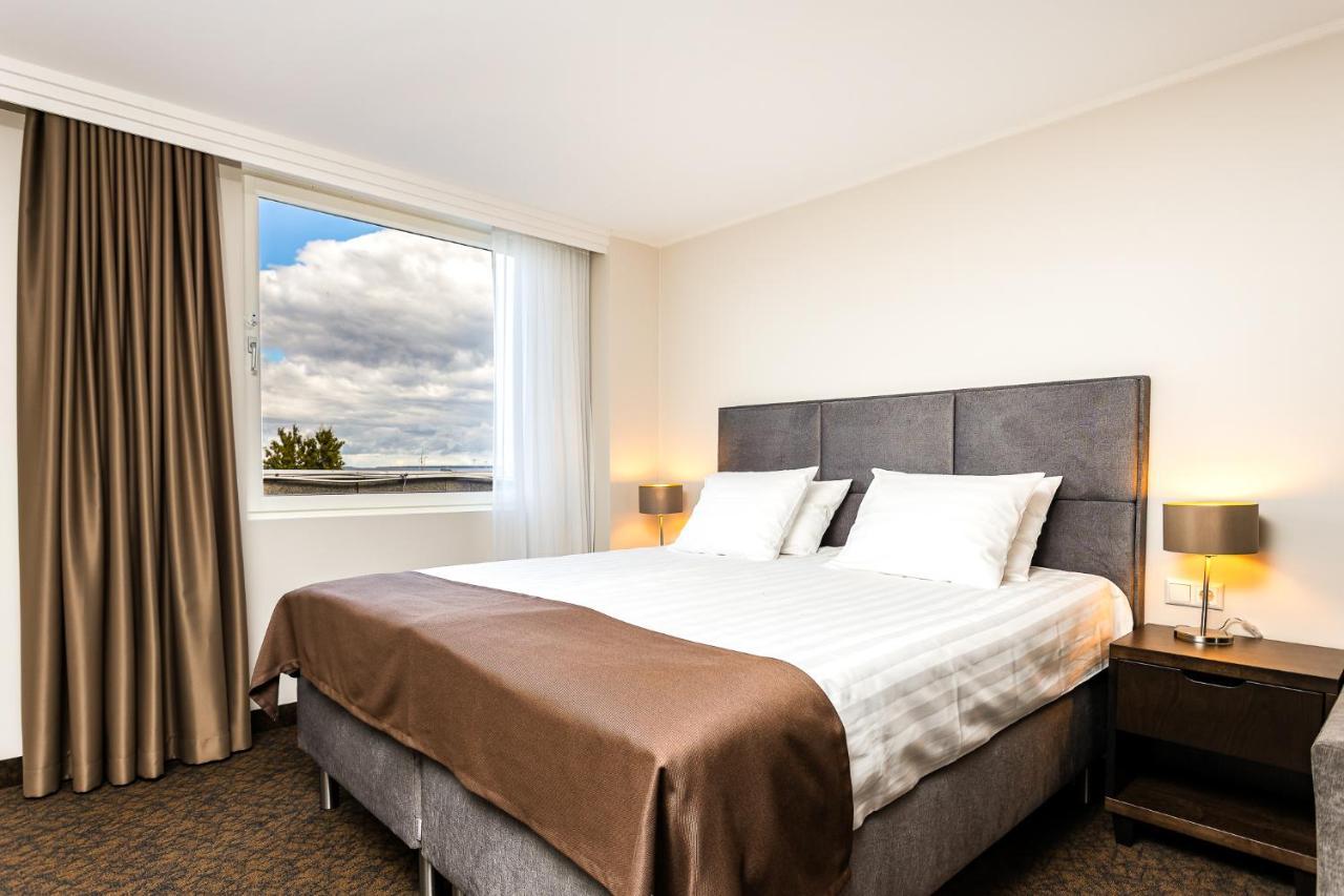 Adoryal Hotell ทาลลินน์ ภายนอก รูปภาพ