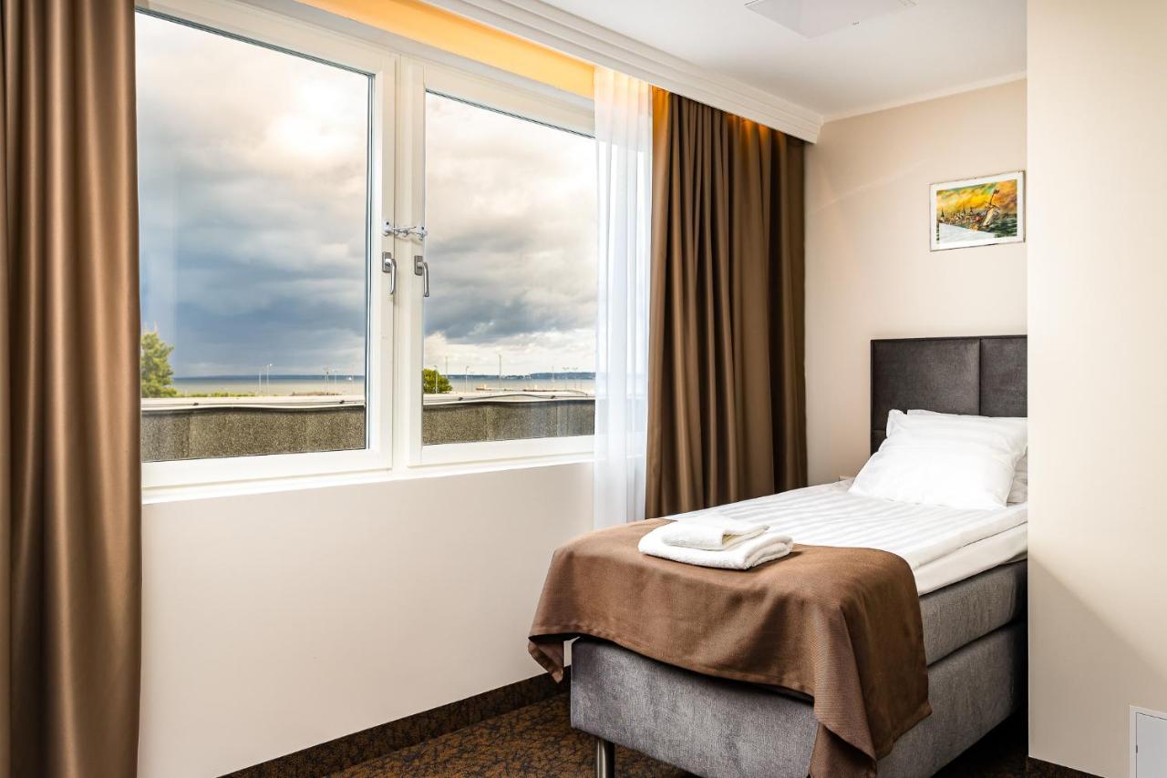 Adoryal Hotell ทาลลินน์ ภายนอก รูปภาพ