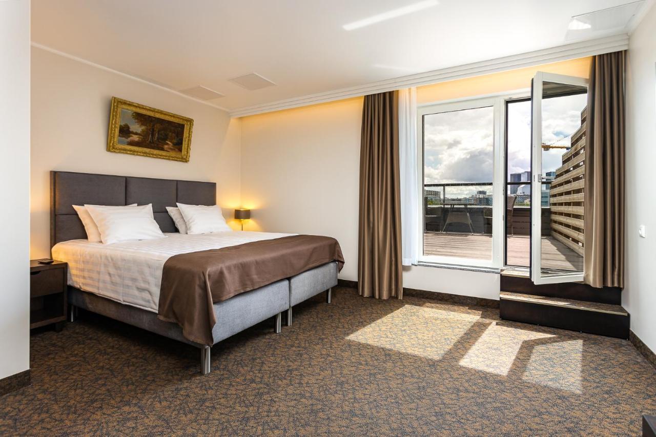 Adoryal Hotell ทาลลินน์ ภายนอก รูปภาพ