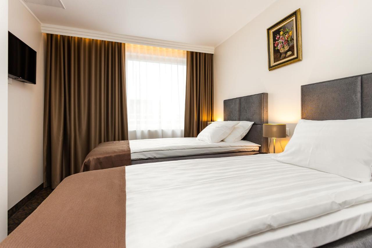Adoryal Hotell ทาลลินน์ ภายนอก รูปภาพ