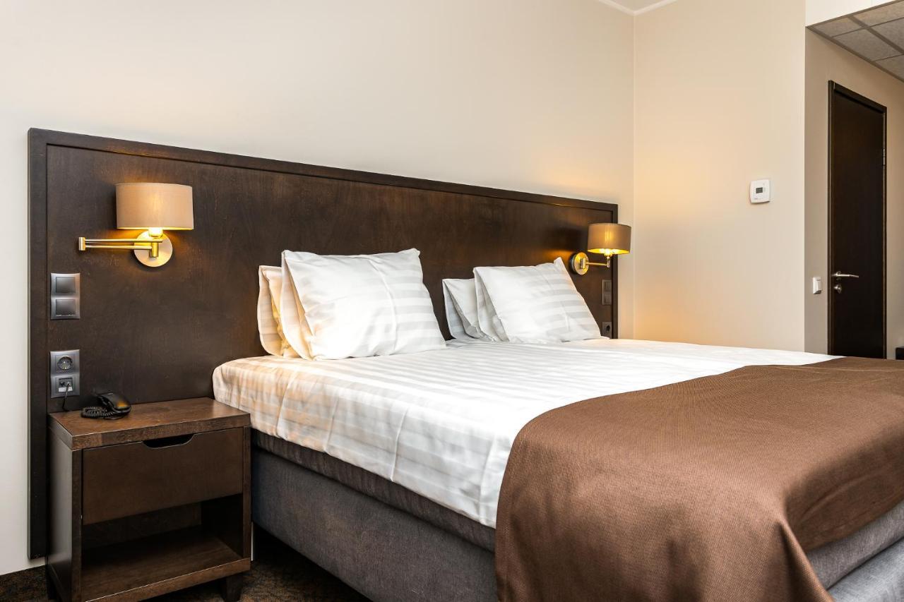 Adoryal Hotell ทาลลินน์ ภายนอก รูปภาพ